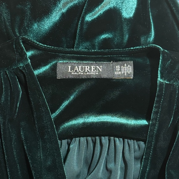 Lauren Ralph Lauren Puff Sleeve Velvet Midi Dress - Picture 8 of 9